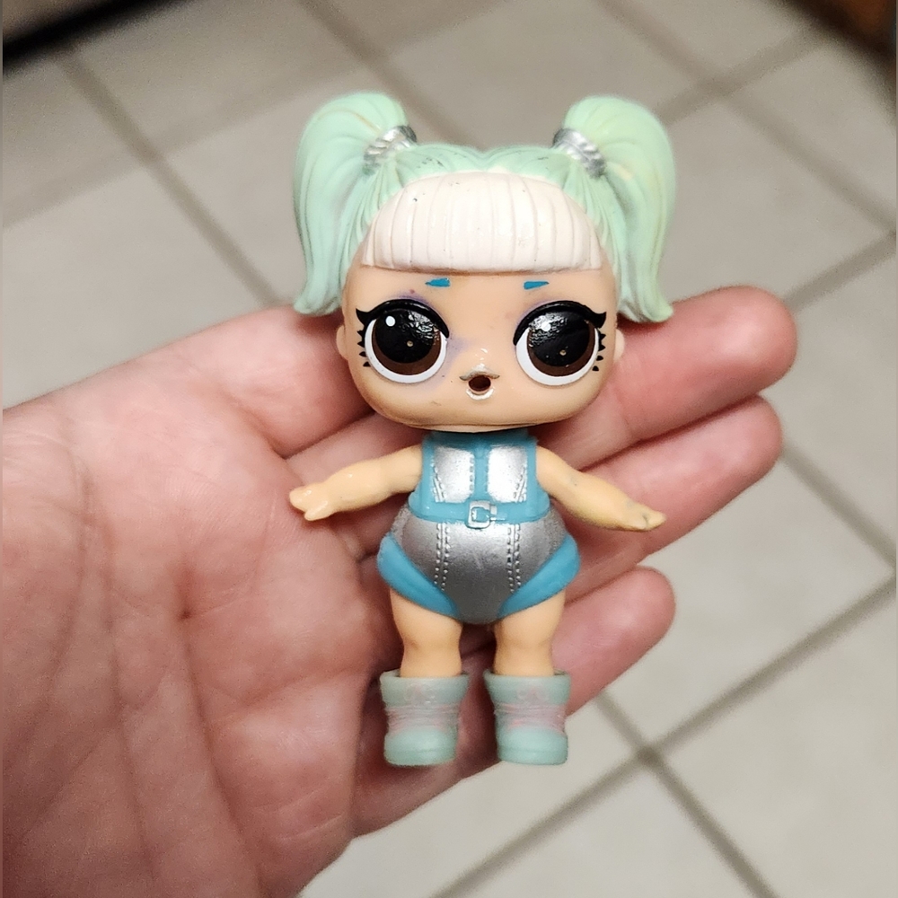 LOL Surprise Dolls Series 3 Confetti Pop Ultra-Rare Glamstronaut (#2)